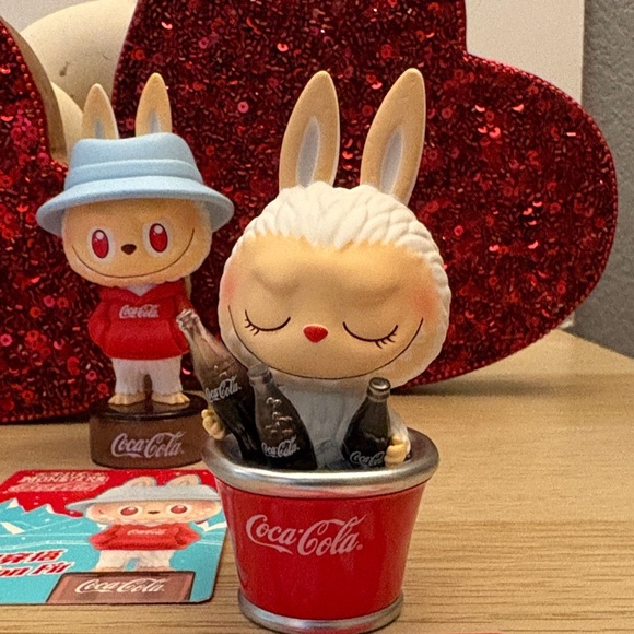 Coca-Cola labulus Figurines with cards- Popmart - Picture 2 of 7